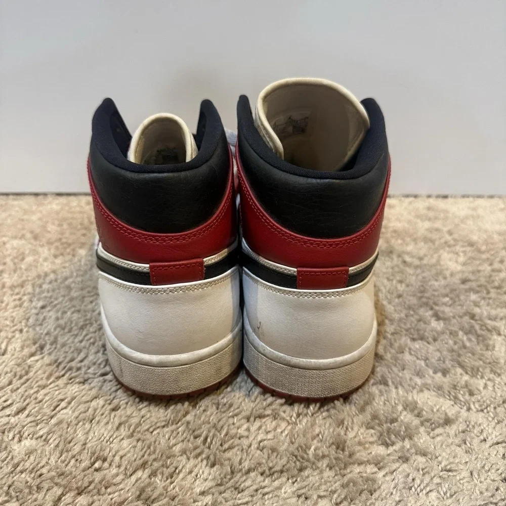Nike Air Jordan 1 Mid Mens Size 8.5 Red White Leather Sneakers 554724-173